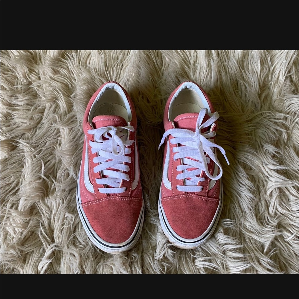Vans - Picture 3 of 3